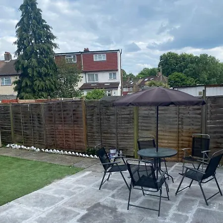 South West London Semi-detached House Holiday home