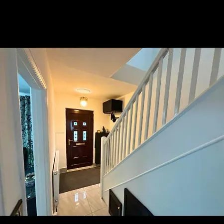 South West London Semi-detached House Holiday home