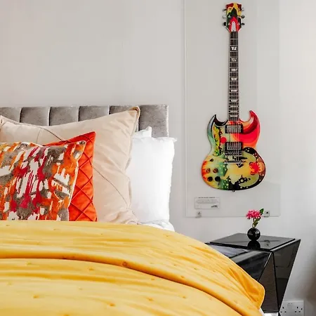 Revamped & Luxxe For Covent Garden Lovers! Adorable For Families & Friends Appartement Londen