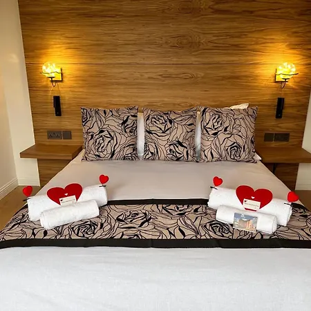 Rosemay Near London Heathrow Airport ホテル ヘイズ