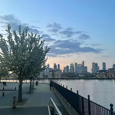 Apartment Situated In Greenwich Cutty Sark Riverside London