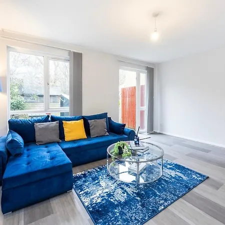 Apartment The Blue Hideaway - Spacious Battersea House With Private Garden