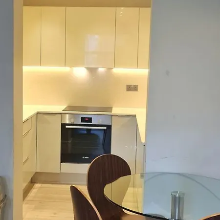 Traveleraddress - Crawford Place London
