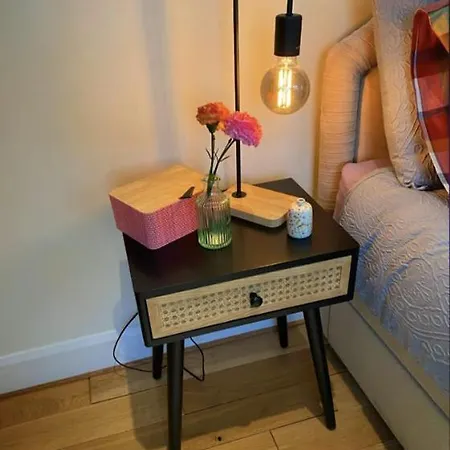 Guest house Prime Location Heathrow Airport London
