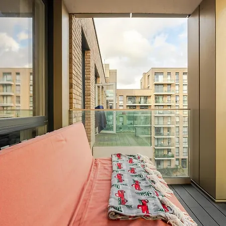 Apartment Modern & Cosy Flat In Kingston
