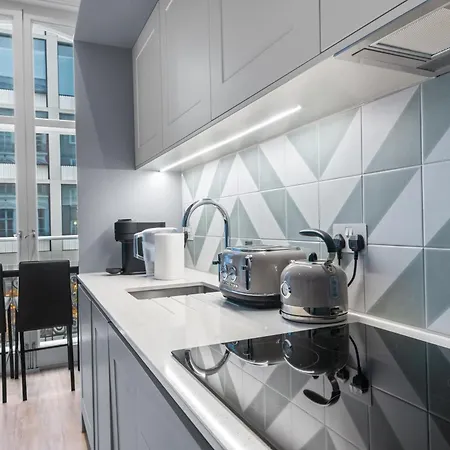 Londwell, Luxury Hyde Park & Paddington Loft *