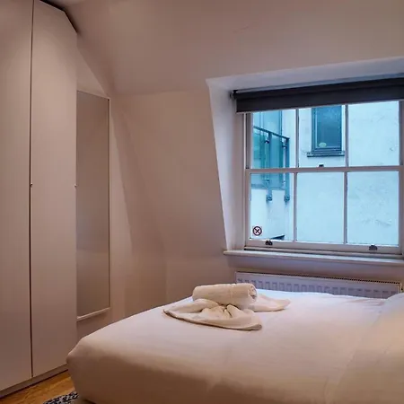 3 Bhk Haymarket Leicester Square Soho Hy04 Apartment *