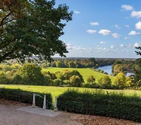 Flat With Panoramic Views Apartment *
