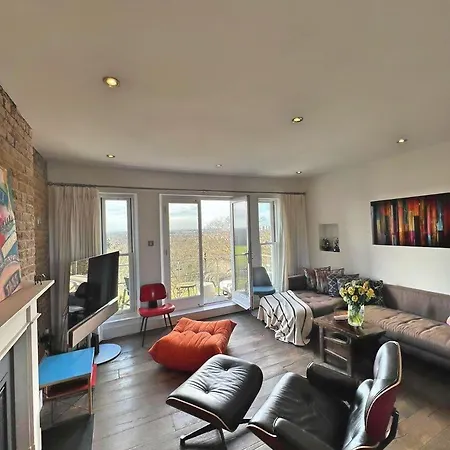Flat With Panoramic Views * Richmond (Greater London)