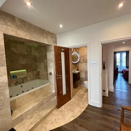 Flat With Panoramic Views * Richmond (Greater London)
