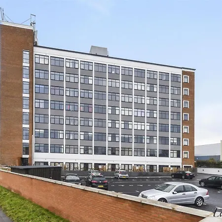 Beautiful 1 Bedroom Stylish Croydon