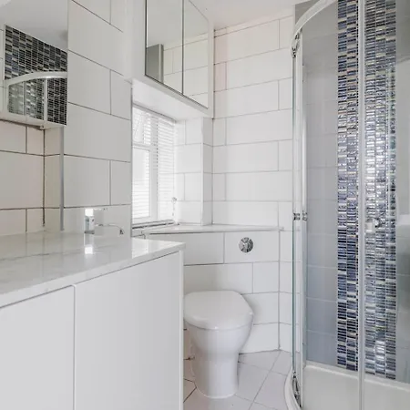 Blueground Kensington View Furnished Lon-561 Apartment