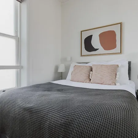 Blueground Kensington View Furnished Lon-561 Apartment