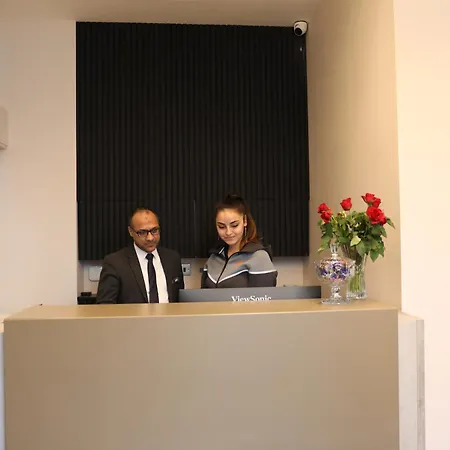 Reem Hotel