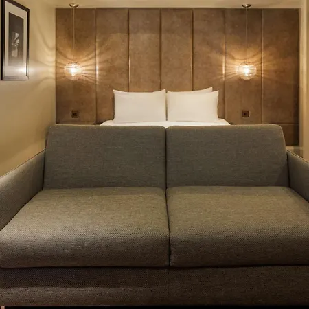 Radisson Blu Edwardian Bloomsbury Street Hotel, 4*