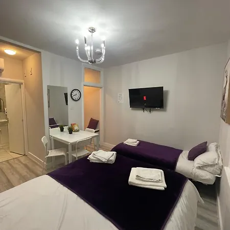 Chamberlayne Aparthotel