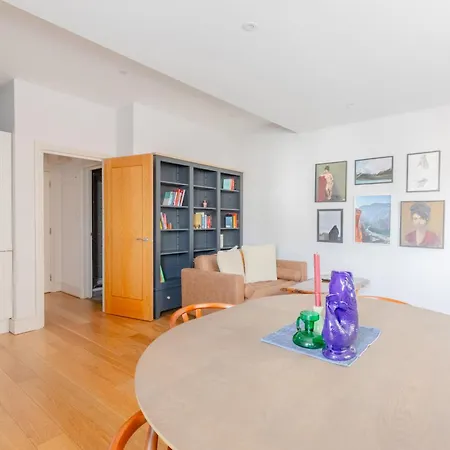 Beautifully Designed 1bd Flat Near Balham Station London