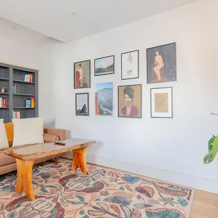 Beautifully Designed 1bd Flat Near Balham Station Apartment London