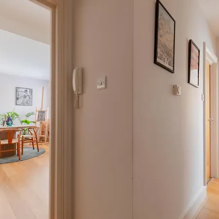 Beautifully Designed 1bd Flat Near Balham Station *