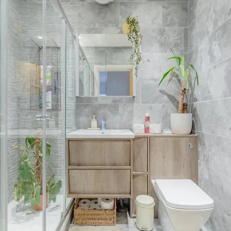 Beautifully Designed 1bd Flat Near Balham Station Apartment London