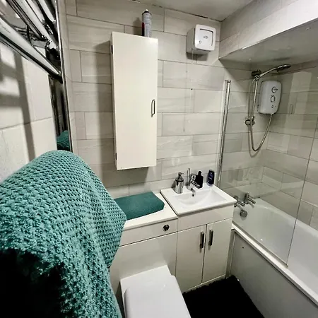 Cosy Flat 10 Mins From Station Beckenham