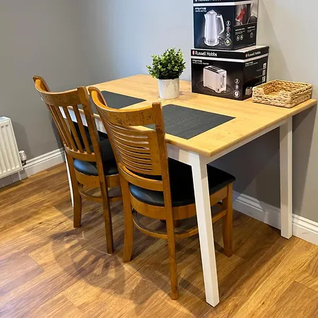 One Bed Flat In Clapham Junction Apartment