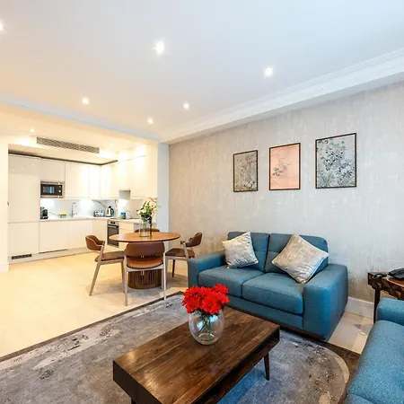 Fountain House 5*