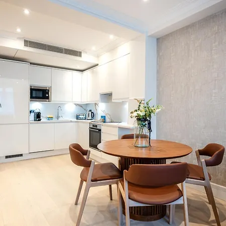 Fountain House 5*