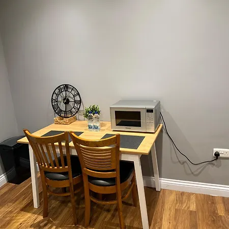 Apartment One Bed Flat In Clapham Junction *
