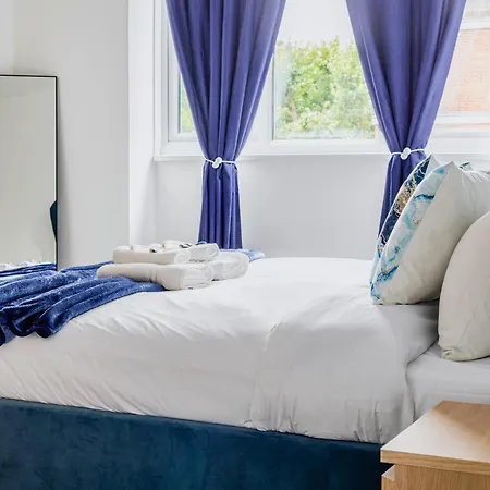 Lovely 2br Battersea, 7min Clapham Junction St Apartment London