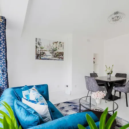 Apartment Lovely 2br Battersea, 7min Clapham Junction St London