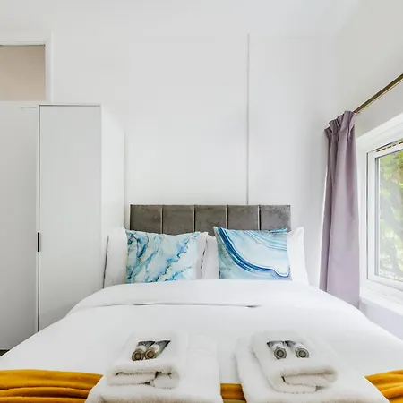 Lovely 2br Battersea, 7min Clapham Junction St