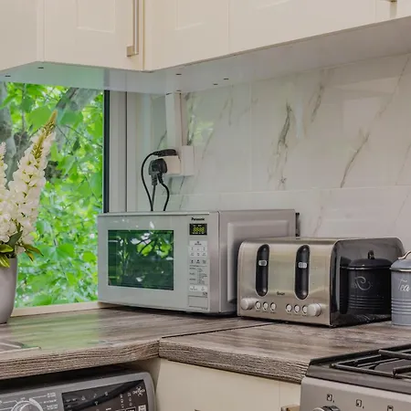 Lovely 2br Battersea, 7min Clapham Junction St Apartment