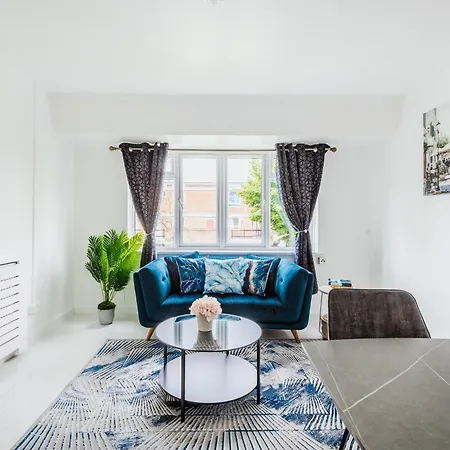Apartment Lovely 2br Battersea, 7min Clapham Junction St *