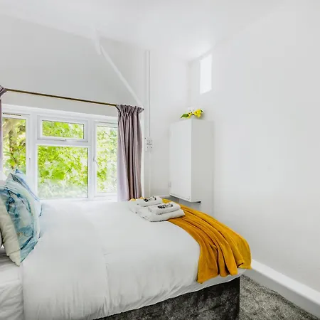 Lovely 2br Battersea, 7min Clapham Junction St Apartment