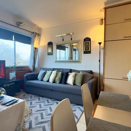 62 Regents Park By Aljoori London