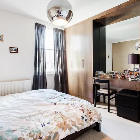 3 Bedroom Spacious And Bright