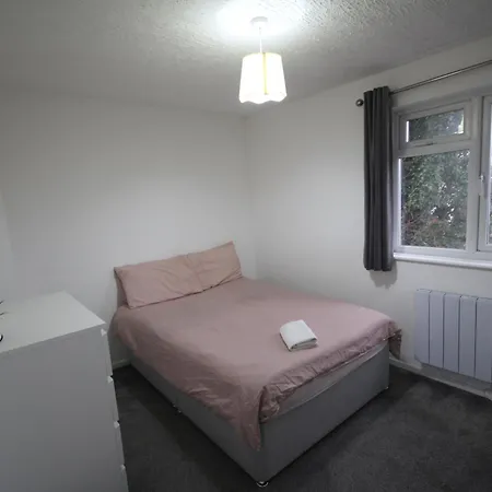 Apartment Wooburn Place Hillingdon
