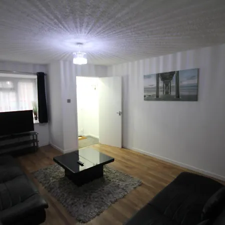 Wooburn Place Apartment *