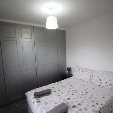 Wooburn Place Apartment Hillingdon