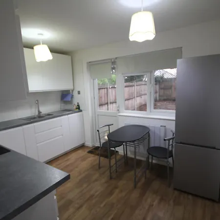 Apartment Wooburn Place
