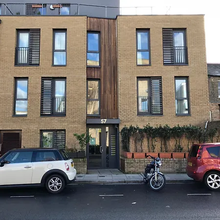 Beautiful Located In West Kensington Fulham Chelsea * London