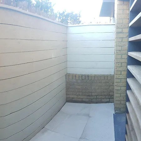 Apartment Beautiful Located In West Kensington Fulham Chelsea London
