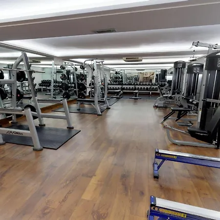 Holiday Kensington High St. By Ihg Hotel 4*