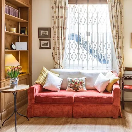 Cosy Pimlico Retreat * London