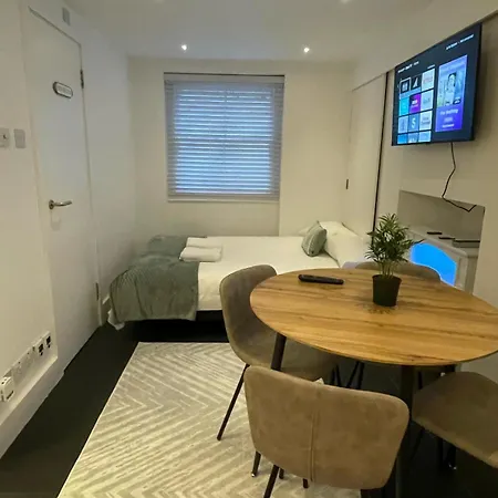 Beautiful Cosy In King's Cross Apartment London
