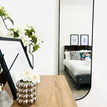 Newly Refurbished Flat In The Heart Of 公寓 *