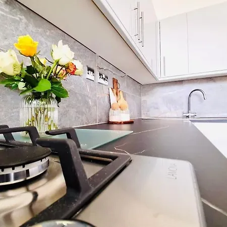 公寓 Newly Refurbished Flat In The Heart Of *