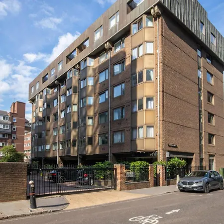 Blueground Of Concierge Nr Station Lon-394 Apartment