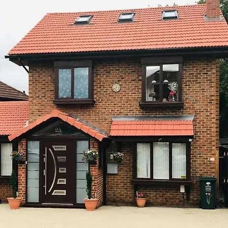 Rum i privatbostad Budget At London Bromley Or Orpington - Near Pruh - Free Parking - Easy Commute From London Bridge - High Value For Money Farnborough (Kent)